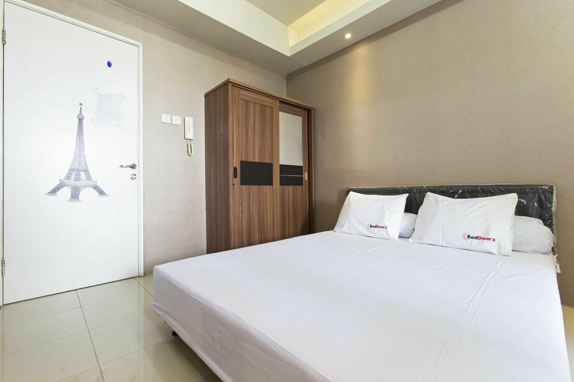 Reddoorz Apartment @ Pegangsaan Kelapa Gading Jakarta Exterior photo